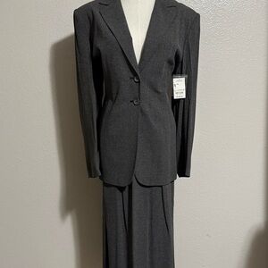 Vintage Jacqueline Ferrar Women’s Gray Blazer & Skirt Set Formal Size 10
